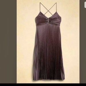 Banana Republic Factory SOLAIRE PLEATED MIDI DRESS